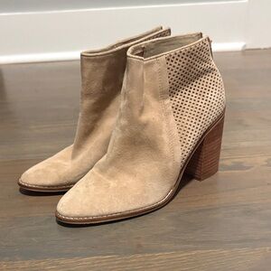 Steve Madden Beige Suede Block Heel Boots